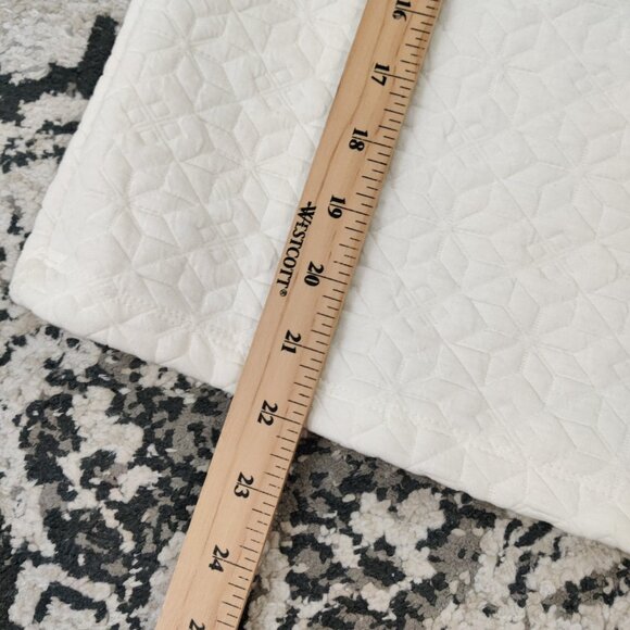 mySTYLE Women's Quilted Sweater Size S White Casual Activewear Outerwear Simple - Picture 8 of 8